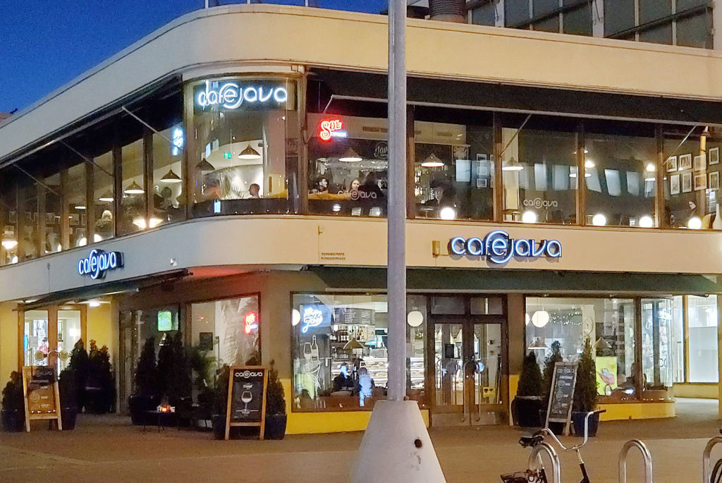 LifTe 北欧の暮らし ラスキアイスプッラ食べ歩き ヘルシンキ Caffe Java