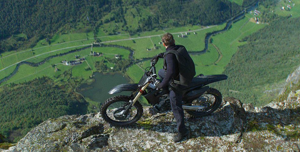 LifTe北欧の暮らし ノルウェーがロケ地のハリウッド大作『ミッションインポッシブル デッドレコニング part1』でトム・クルーズがバイクに乗るシーン