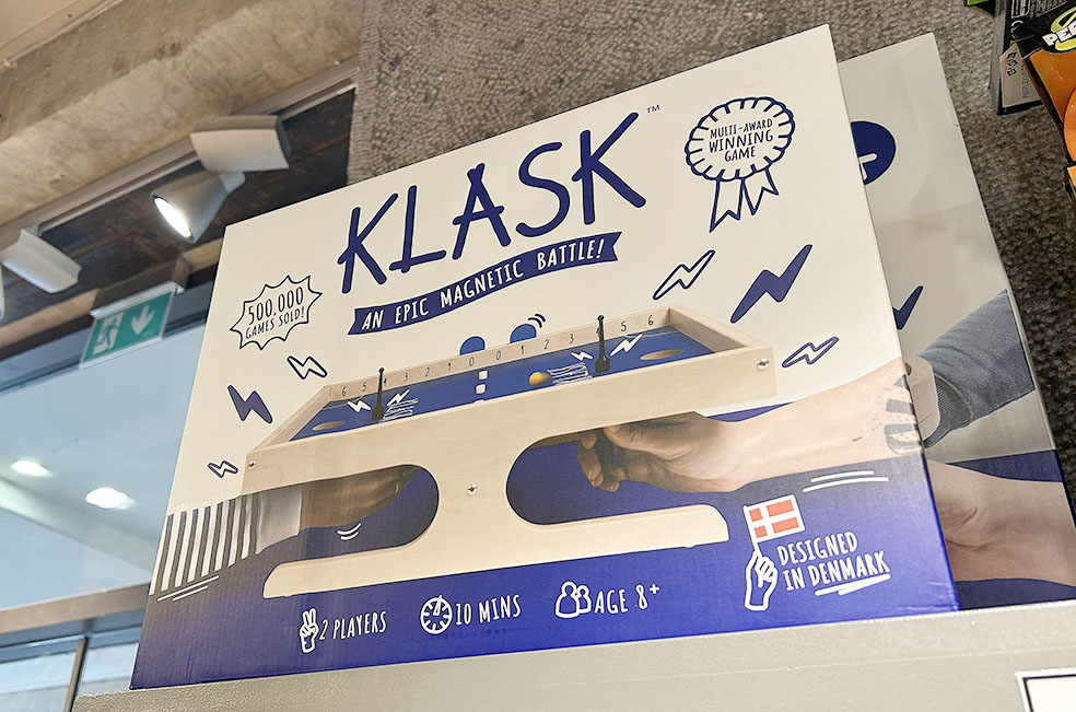 LifTe北欧の暮らし 冬の北欧旅2023の5日目で訪れたデンマークコペンハーゲンにあるゲーム専門店にあったクラスク KLASK