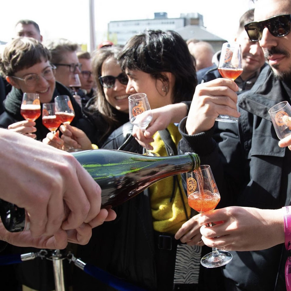 LifTe北欧の暮らし デンマークのミッケラーが主催するデンマーク大使館でのイベント「MIKKELLER BEER CELEBRATION TOKYO (ミッケラービアセレブレーション東京)」では世界20のブルワリーが参加する 10月14日、15日に開催し合計160種類ものクラフトビールを飲める
