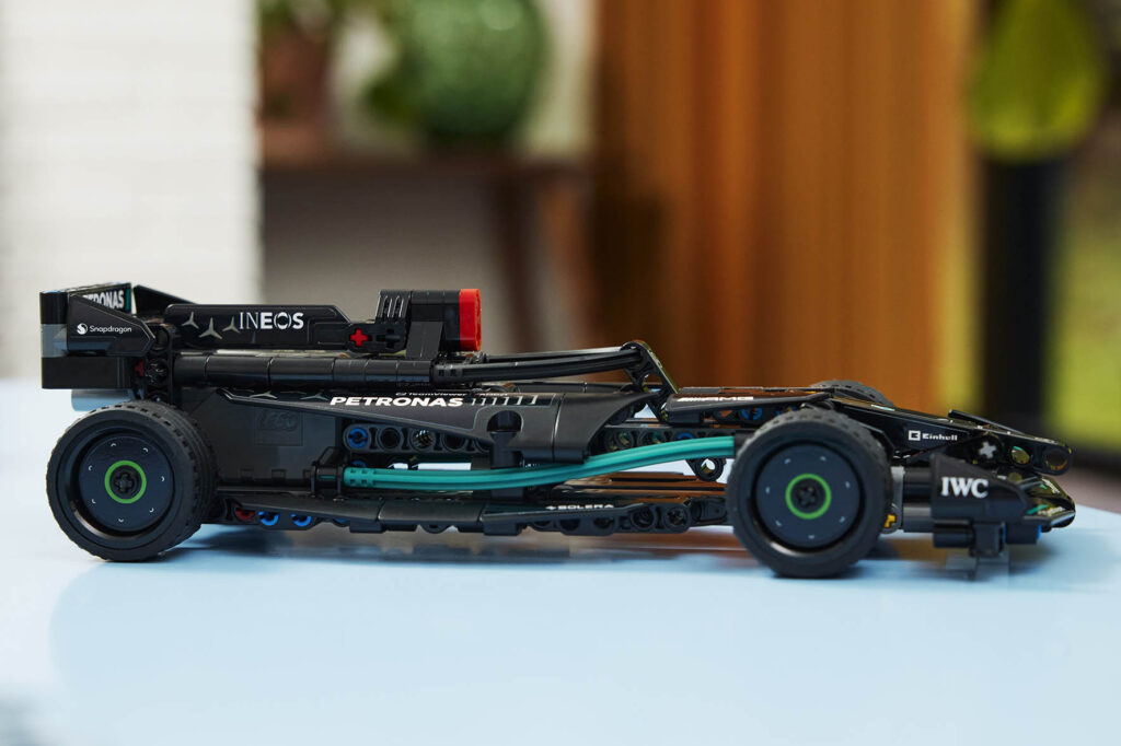 LifTe北欧の暮らし デンマーク発祥のレゴから3月1日から発売されるレーシングカーの新商品の数々 レゴ®テクニックMercedes-AMG F1 W14 Pull-Back