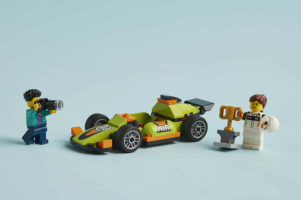 LifTe北欧の暮らし デンマーク発祥のレゴから3月1日から発売されるレーシングカーの新商品の数々 レゴ®シティみどりのレースカー
