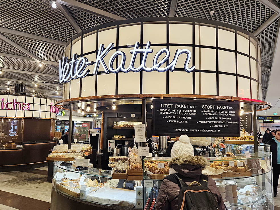 LifTe北欧の暮らし スウェーデンストックホルム中央駅の構内にある老舗カフェvete katten ヴェーテカッテン