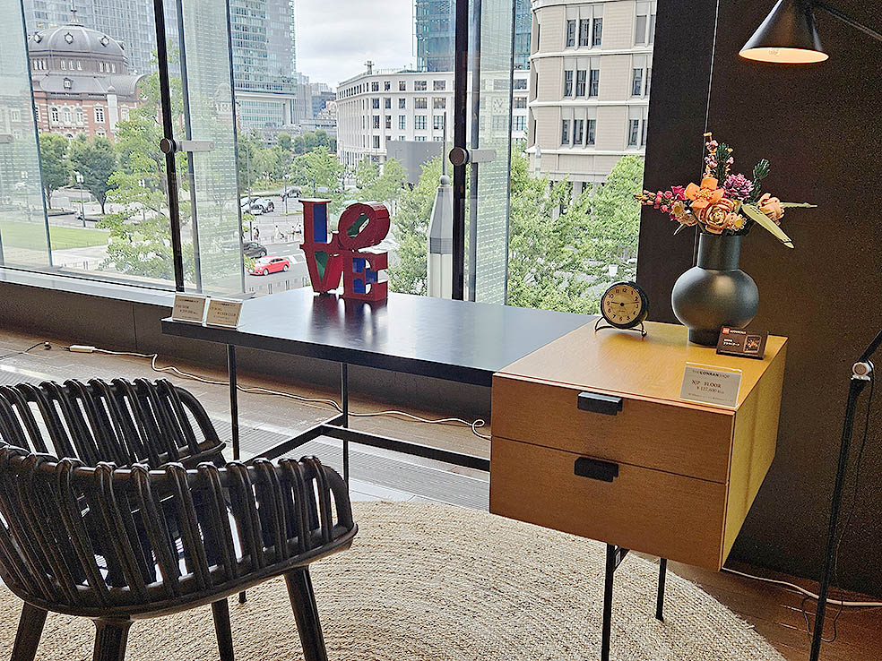 LifTe北欧の暮らし デンマーク発祥のレゴが丸の内で8月1日(金)〜8月24日(日)の期間中に開催する「レゴ®フェスティバル ボタニカルガーデン in Marunouchi 2025」新丸ビル3階アトリウムで展開される「アクタス」「イデー」「unico」「コンランショップ」の人気インテリアブランドとコラボした大人レゴ