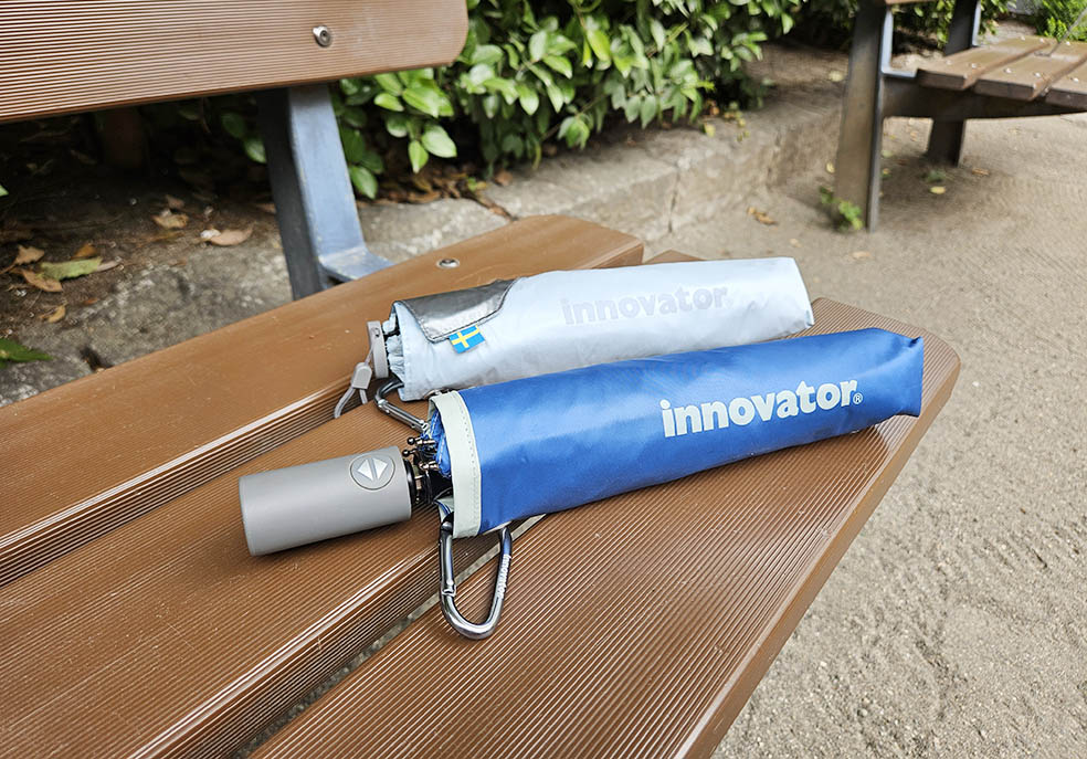 LifTe北欧の暮らし スウェーデンブランドinnovator(イノベーター)の晴雨兼用折りたたみ傘「IN-60M」のペールグリーンと「IN-55WJP」ディープブルー