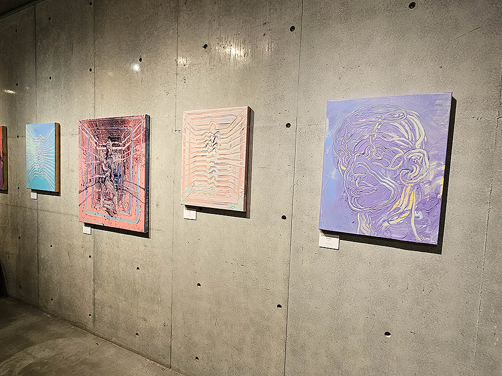 LifTe北欧の暮らし デンマーク出身のフラワーアーティスト ニコライバーグマンのフラッグシップストア ニコライ バーグマン フラワーズ&デザイン2Fで開催されているアーティスト カール・クルルの展覧会