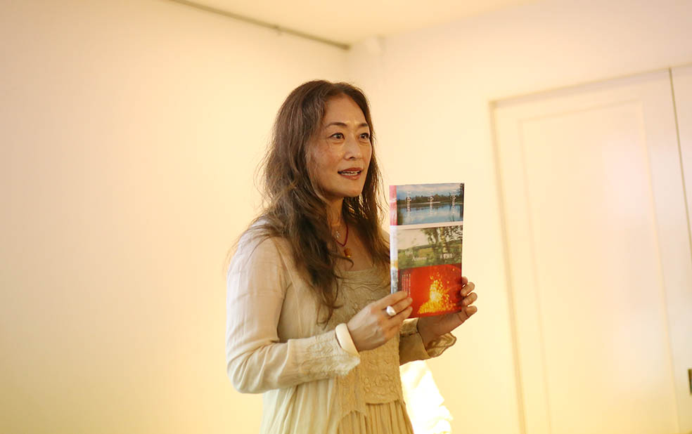 LifTe北欧の暮らし リトアニア大使館で開催された在本彌生の写真集『リトアニア リトアニア リトアニア!』の刊行記念イベントで登壇した在本彌生