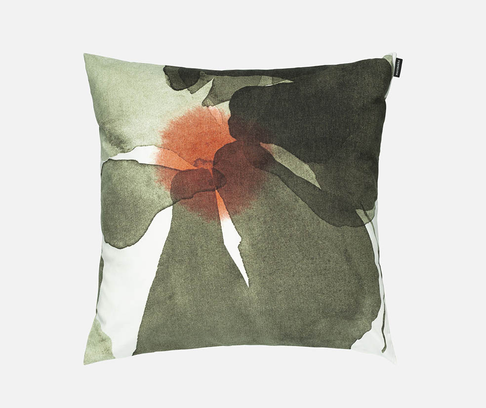 LifTe北欧の暮らし 9月5日(金)から発売開始となるフィンランドのデザインハウス マリメッコ(marimekko)の新作ホームコレクションValssi（ヴァルシ）の50×50cm クッションカバー