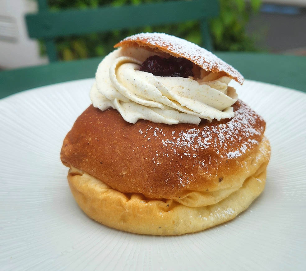 LifTe北欧の暮らし 群馬県前橋の白井屋ホテルで10月1日(水)から10月31日(金)まで開催されるフィンランドフェアで提供されるラスキアイスプッラ