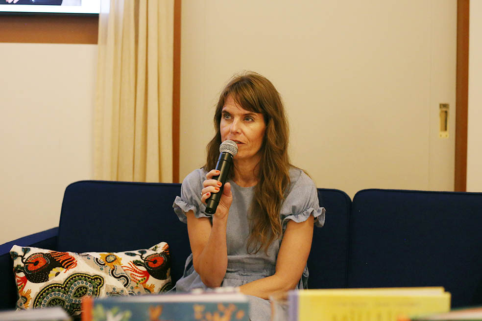 LifTe北欧の暮らし フィンランド大使館で行われた文学トークイベントで登壇したエンニュ・ルカンデル