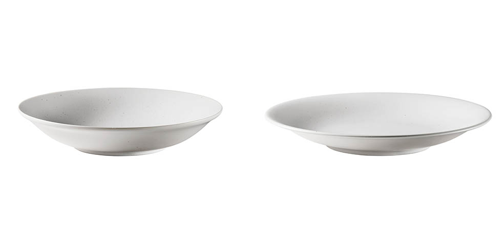 LifTe北欧の暮らし スウェーデン発祥のIKEAが10月2日から発売する IKEA初となる日本で制作される食器コレクション美濃焼の「HARMYNTA/ハルミンタ」の深皿とプレート