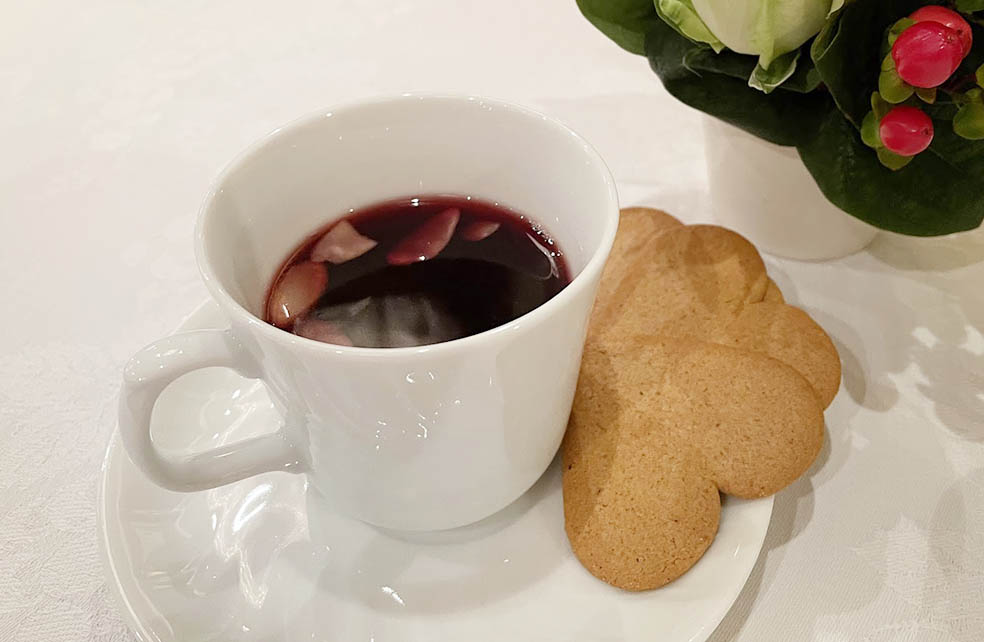 LifTe北欧の暮らし キリンビールから12月に発売となるスプリングバレー ブルワリーシリーズの「まろみのエール」 ノルウェーの文化コーシェリ（koselig）＝あたたかく心地よい時間に着想を得てコリアンダー、シナモンがスパイスで入っている