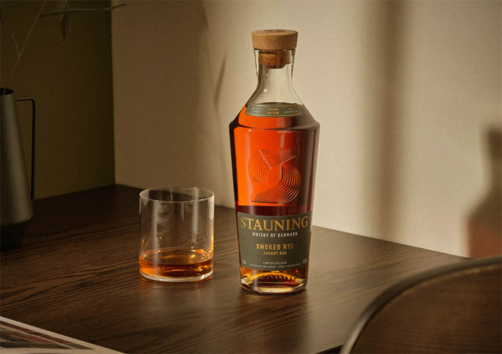 LifTe北欧の暮らし デンマークのスタウニングで作られた世界最高評価を受けた限定ウイスキー「スモークド ライ シェリーオーク」が11月に日本で発売開始