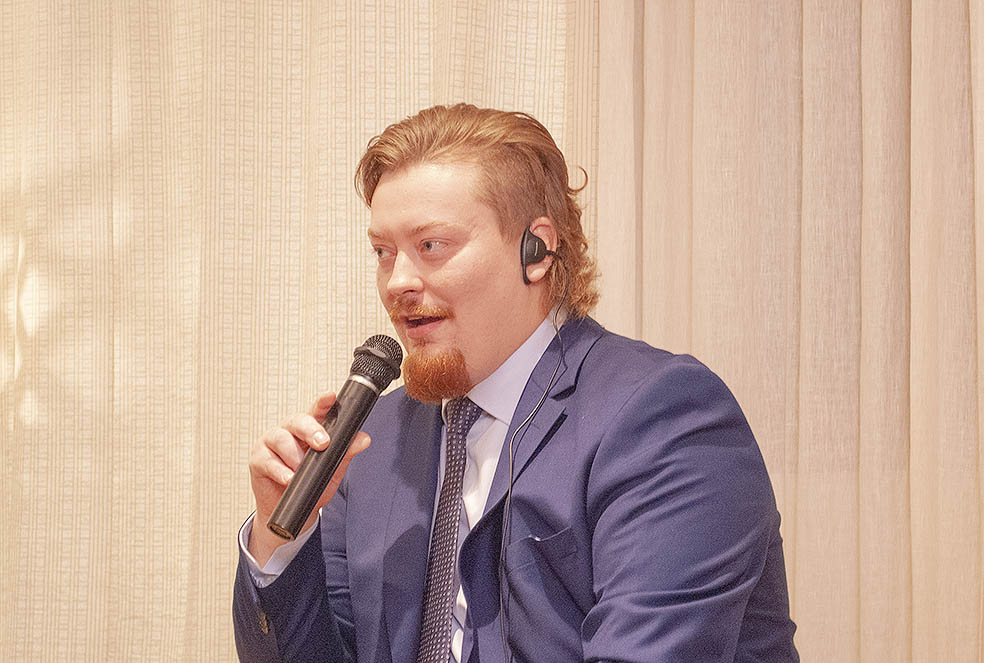 LifTe北欧の暮らし フィンランド大使館で開催されたフィンランド流のコーチングを紹介するイベントで登壇したイェスパー・ヤロネン 日光アイスバックス アシスタントコーチ