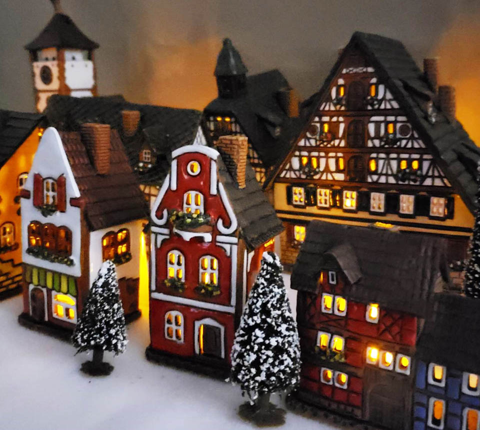 LifTe北欧の暮らし 11月12日から札幌大丸で開催される「北欧展2025」で販売されるリトアニアのヴェルヴァのキャンドルハウス