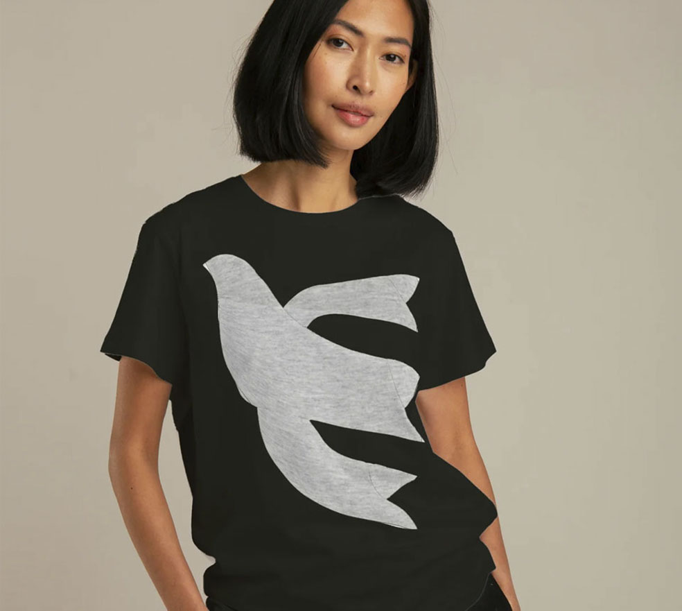 LifTe北欧の暮らし 11月20日(木)から松坂屋静岡店で開催される「北欧展2025」で販売されるエストニアのアップサイクルブランド レート・アウスのTシャツ