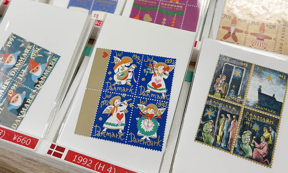 LifTe北欧の暮らし 11月20日から11月25日まで松坂屋静岡店で開催されている「北欧展2025」で販売されているデンマークのクリスマスシール