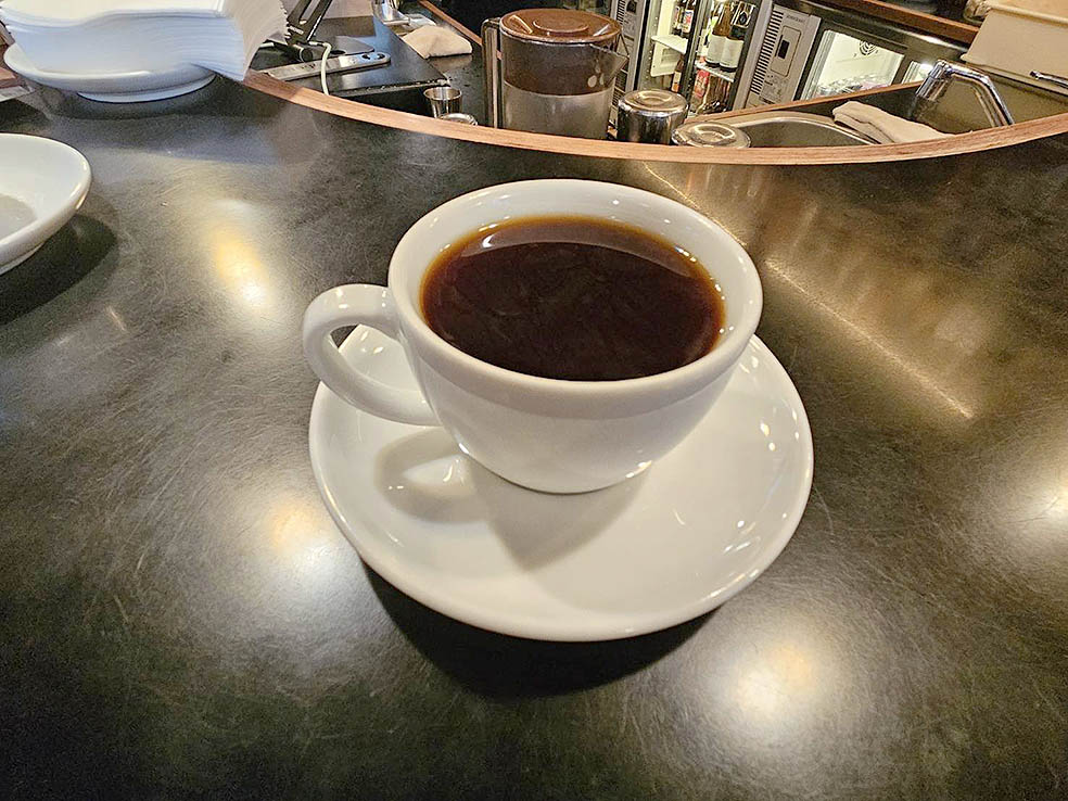 LifTe北欧の暮らし 北欧ショップ巡り第4弾 東京富ヶ谷 ノルウェー発祥のコーヒーショップFUGLEN TOKYO(フグレントーキョー)のコーヒー