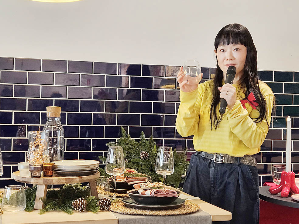 LifTe北欧の暮らし スウェーデン発祥のIKEA(イケア)Commercial Activity & Event Leader の早雲美菜さんがクリスマスコーディネートのポイントを解説