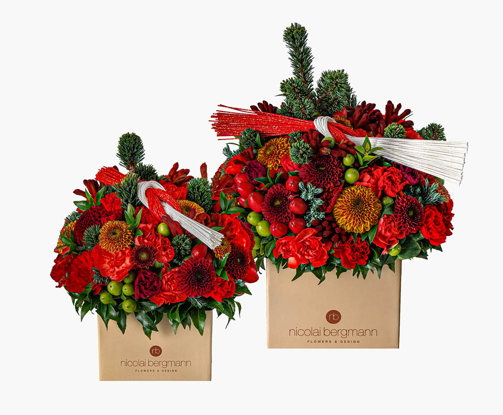 LifTe北欧の暮らし デンマーク出身のフラワーアーティスト ニコライバーグマンが手掛ける2026年ニューイヤーコレクションの【ニューイヤー限定フレッシュフラワーキューブ】「New Year Cube - Akane（ニューイヤーキューブ - アカネ）」