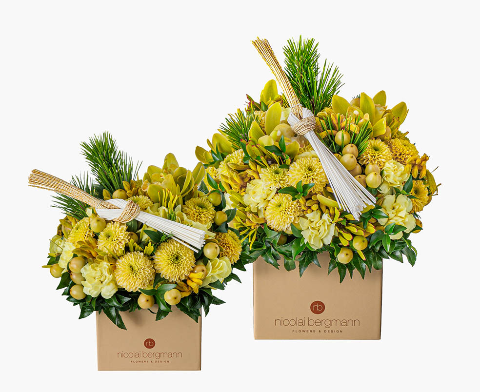 LifTe北欧の暮らし デンマーク出身のフラワーアーティスト ニコライバーグマンが手掛ける2026年ニューイヤーコレクションの【ニューイヤー限定フレッシュフラワーキューブ】「New Year Cube - Kogane（ニューイヤーキューブ - コガネ）」