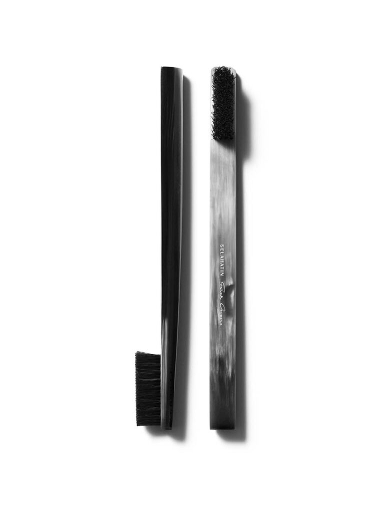 LifTe北欧の暮らし スウェーデンのオーラルケアブランド「Selahatin(セラハティン)」が、Rick Owensとコラボしたアイテム HANDMADE HORN TOOTHBRUSH(ハンドメイド ホーン歯ブラシ)