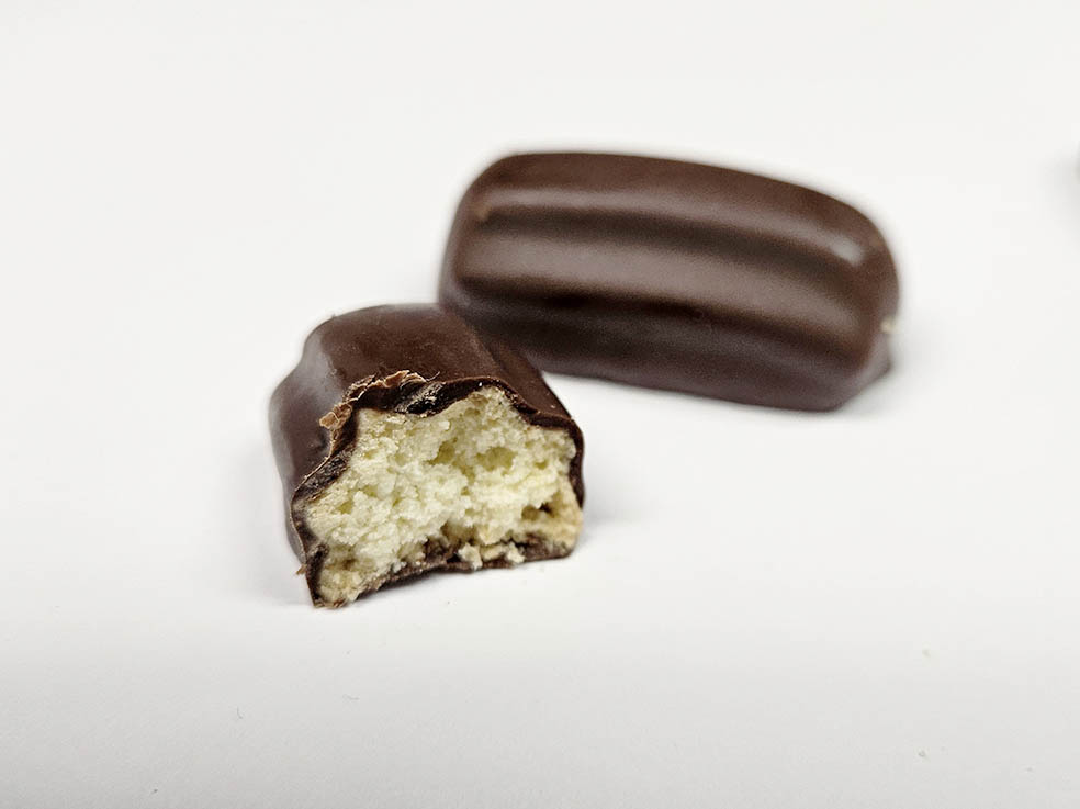 LifTe北欧の暮らし フィンランドのムーミンとメリーチョコレートがコラボして発売した限定のチョコレート缶 ムーミンと仲間たち