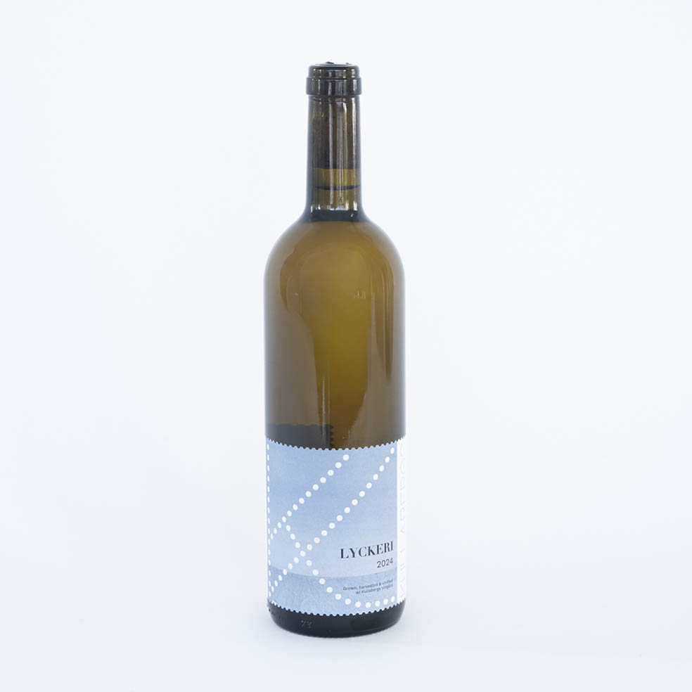 LifTe北欧の暮らし スウェーデンのストックホルムで開催されたノーベル賞晩餐会に提供されたことで注目されるスコーネ地方のワイナリーKullabergs Vingård（クラベリス・ヴィンゴード）の白ワインLyckeri 2024（リッケリ）