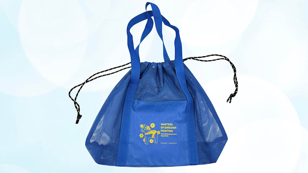 LifTe北欧の暮らし 1月27日(火)から東京都美術館(東京・上野公園)で開催される展覧会「スウェーデン絵画 北欧の光、日常のかがやき」で販売されるメッシュトート