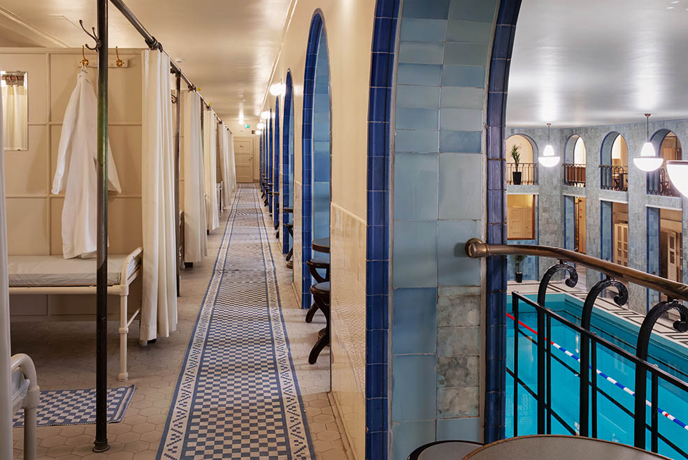 LifTe北欧の暮らし 2026年2月2日に長期にわたる改修工事を経て再オープンするフィンランドのヘルシンキにある公共プール「ウルヨンカツ・スイミングホール」 の2F 映画かもめ食堂のロケ地としても有名