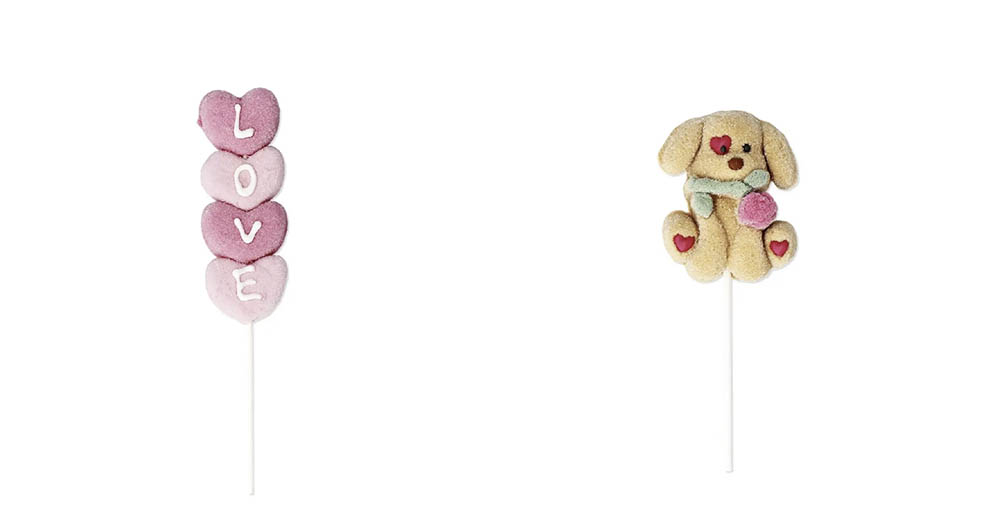 LifTe北欧の暮らし デンマーク発祥のライフスタイル雑貨店「フライングタイガー コペンハーゲン」が発売する2026年バレンタインアイテムのマシュマロスティック(ハート)ドッグ