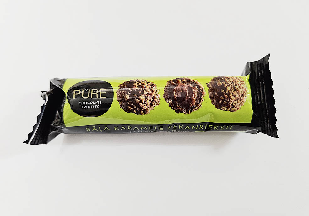 LifTe北欧の暮らし 成城石井で1月9日から展開されている「推しチョコ★発見フェア～推しチョコカルテが導く、私だけのご褒美～」で販売されているラトビアのチョコブランド「Pure(ピュア)」のトリュフチョコ ピュア ミルクチョコレートトリュフ 塩キャラメルクリーム