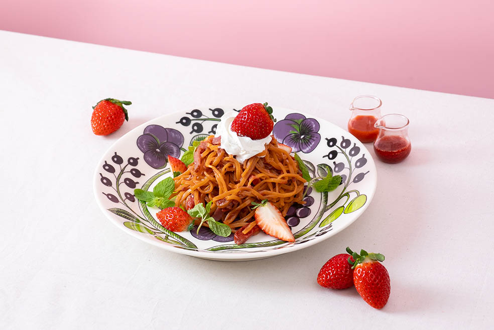 LifTe北欧の暮らし フィンランド式のサウナを楽しめる埼玉県大宮のおふろcafe utataneで1月15日(いいいちごの日)から開催される埼玉県産ブランド苺「あまりん」を使用したあまりんづくしのナポリタン