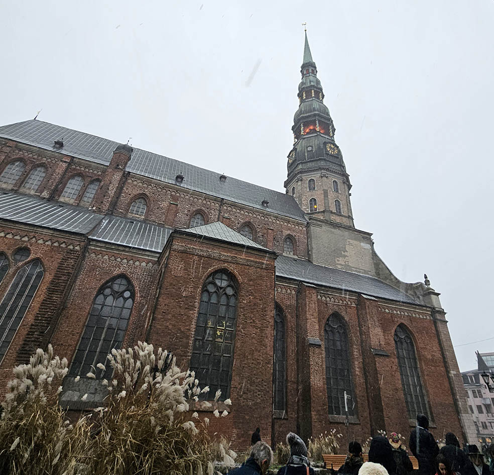 LifTe北欧の暮らし ラトビアの首都リーガ(リガ)の旧市街にある聖ペテロ教会