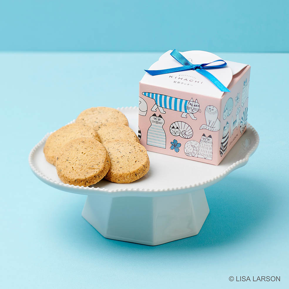 LifTe北欧の暮らし スウェーデンを代表する陶芸家リサ・ラーソンのキャラクターがデザインされたKIHACHI(キハチ)の「KIHACHI×リサ・ラーソンのコラボレーション 2026 Spring」プティBOX 紅茶クッキー
