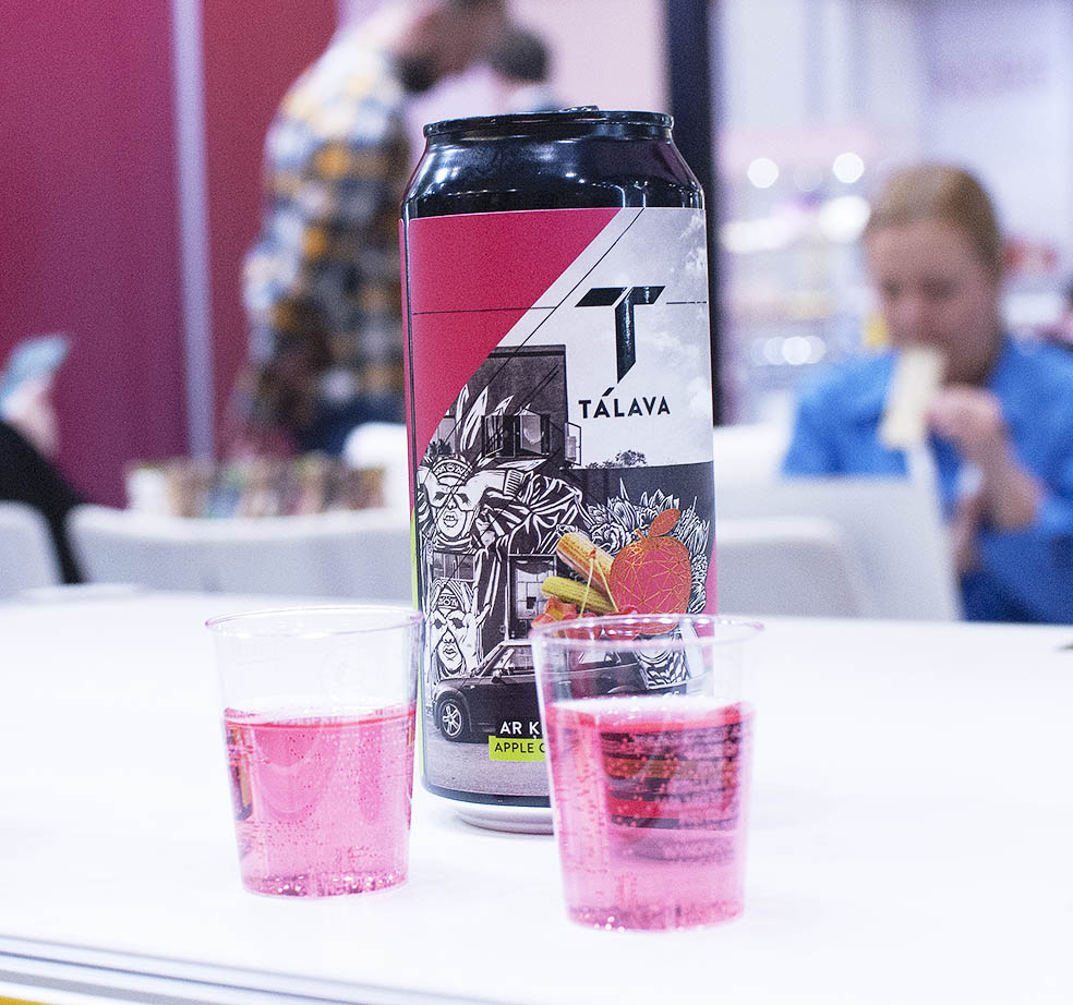 LifTe北欧の暮らし 東京ビッグサイトで開催されていた「FOODEX2026」で出展していたラトビアブースのクラフト飲料ブランド「TĀLAVA（タラヴァ）」