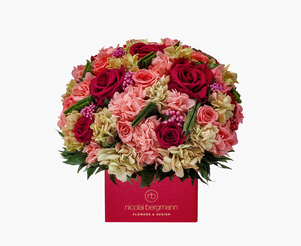 LifTe北欧の暮らし デンマーク出身のフラワーアーティスト ニコライ・バーグマンが手がける2026年母の日コレクション マザーズデイコレクション2026 - My message for you」プリザーブドフラワーキューブアレンジメント