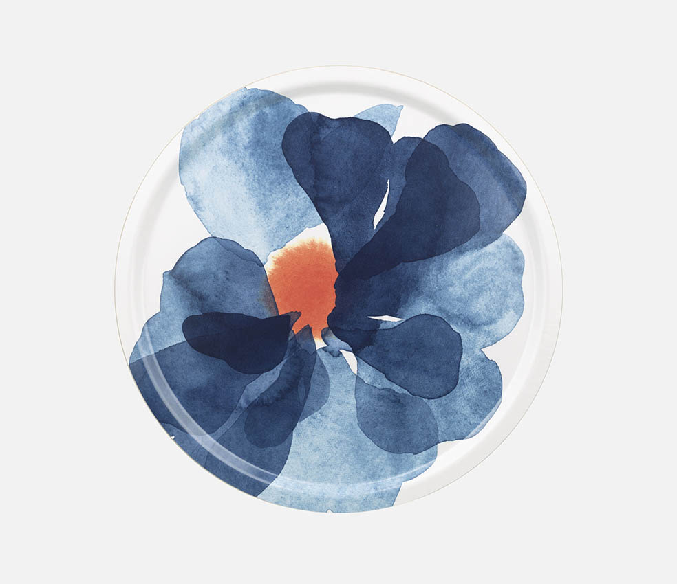 LifTe北欧の暮らし フィンランドのマリメッコから5月1日(金)から発売されるAino-Maija Metsola（アイノ＝マイヤ・メッツォラ）がデザインした新作ホームコレクション「Valssi（ヴァルシ）」46cm トレイ