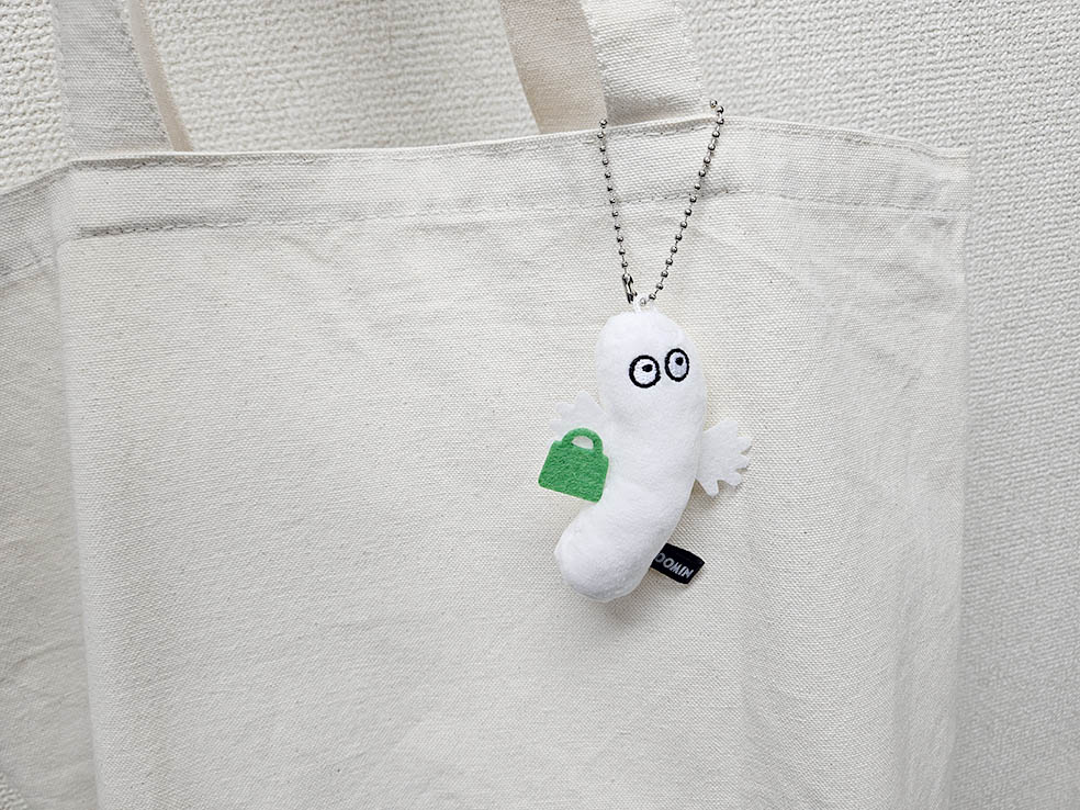 LifTe北欧の暮らし フィンランドのpolar bear bank（白くま貯金箱）がバンダイのガシャポンに ミニチュアチャーム ガチャガチャ ニョロニョロ