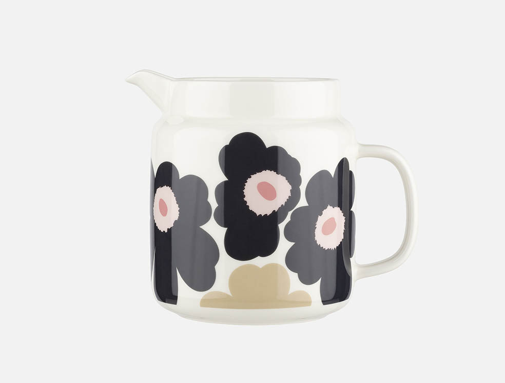LifTe北欧の暮らし フィンランドのデザインブランドマリメッコ(marimekko)が5月29日(金)に大丸京都店3Fに新店舗「マリメッコ 大丸京都店」をオープン 新店舗オープンとして限定で販売される Unikko ピッチャー ウニッコ