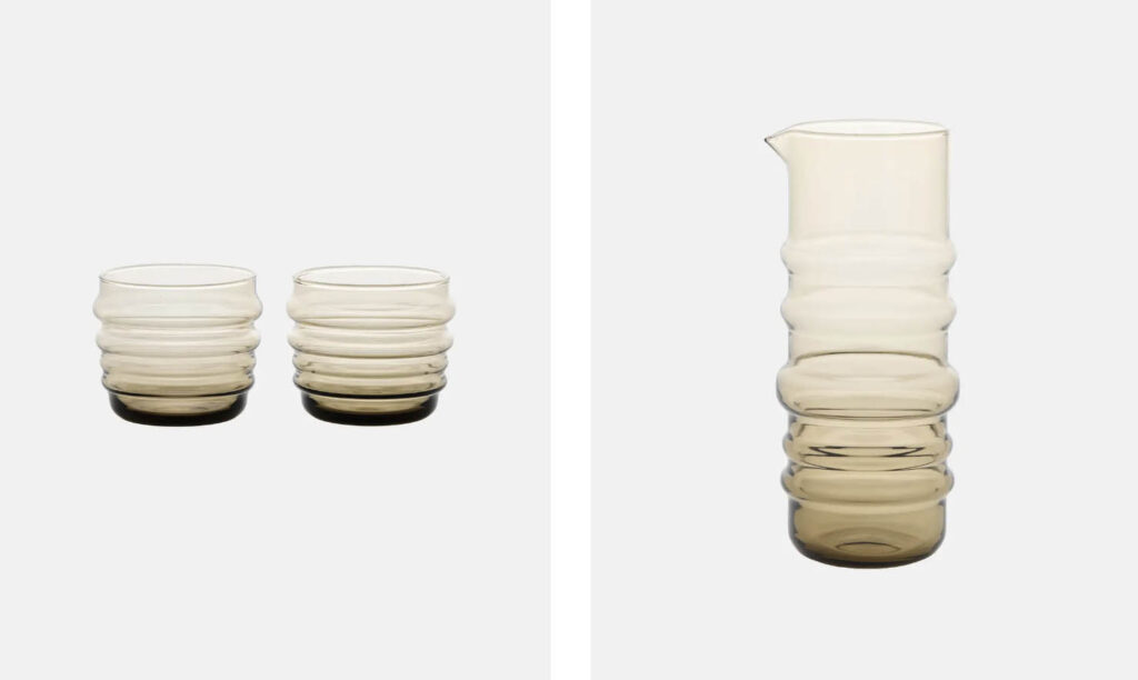 LifTe北欧の暮らし フィンランドのマリメッコ(marimekko)の新作ホームコレクション Erja Hirvi(エルヤ・ヒルヴィ)がデザインしたクカスタ クッカーン(Kukasta kukkaan) タンブラーセット ピッチャー