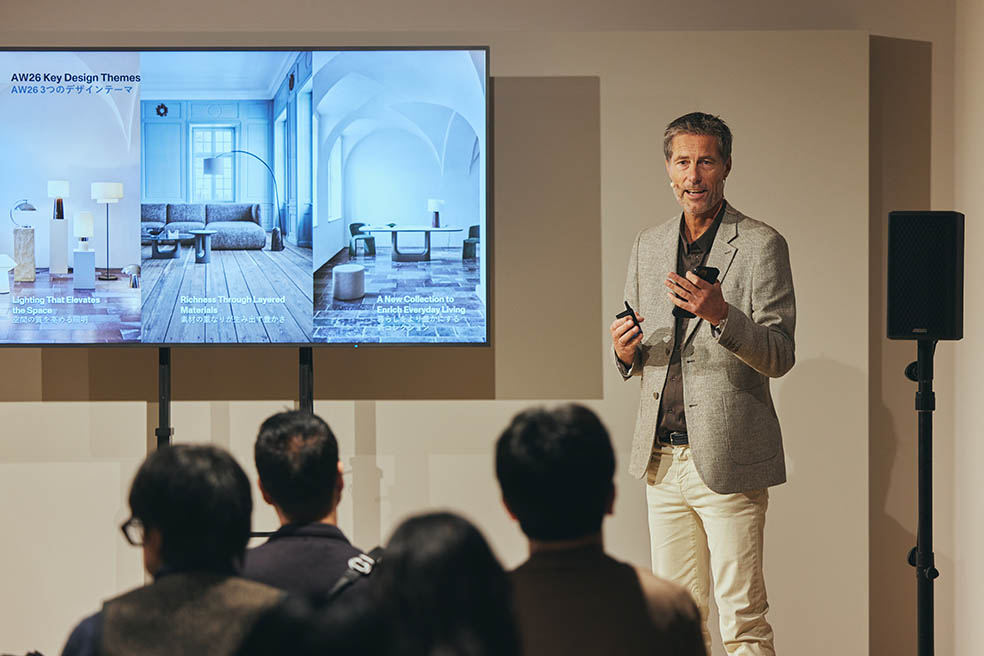 LifTe北欧の暮らし デンマーク発祥のインテリアブランド「BoConcept(ボーコンセプト)」のAW2026新コレクション発表イベントで登壇したBoConceptのデザイン&製品開発ダイレクターを務めるクラウス・ディトレフ・イェンセン