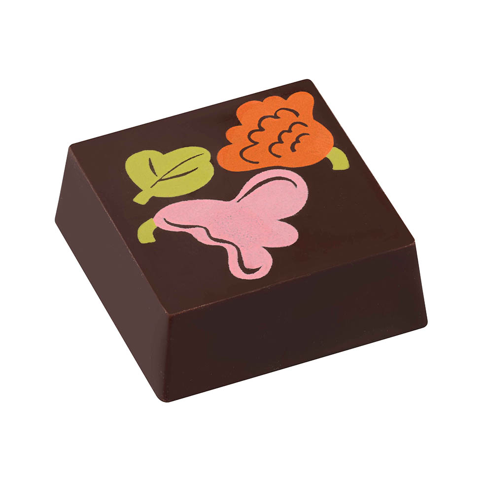 LifTe北欧の暮らし フィンランドのマリメッコ(marimekko)とチョコレートブランドGODIVA(ゴディバ)がコラボして発売するエルヤ・ヒルヴィが2024年に手がけた「Kukasta kukkaan(クカスタ クッカーン)を取り入れた ブルーベリー/フラワーズ