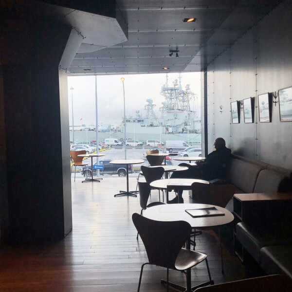 LifTe 北欧の暮らし アイスランド 美術館 漁船