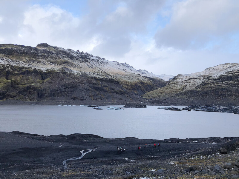 LifTe 北欧の暮らし アイスランド ソゥルヘイマヨークトル 山々