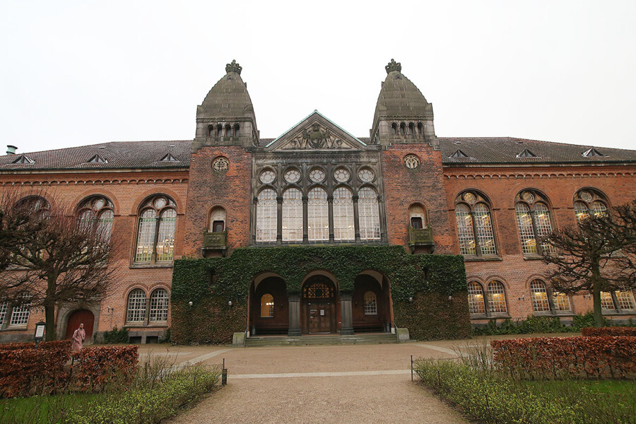 LifTe 北欧の暮らし デンマーク コペンハーゲン 旧王立図書館