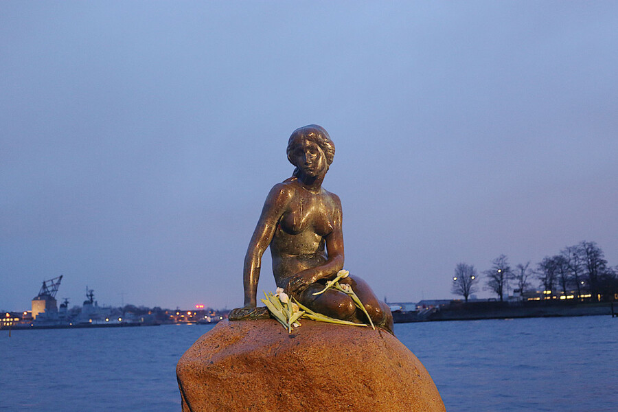 LifTe 北欧の暮らし コペンハーゲン デンマーク 人魚姫像 アンデルセン