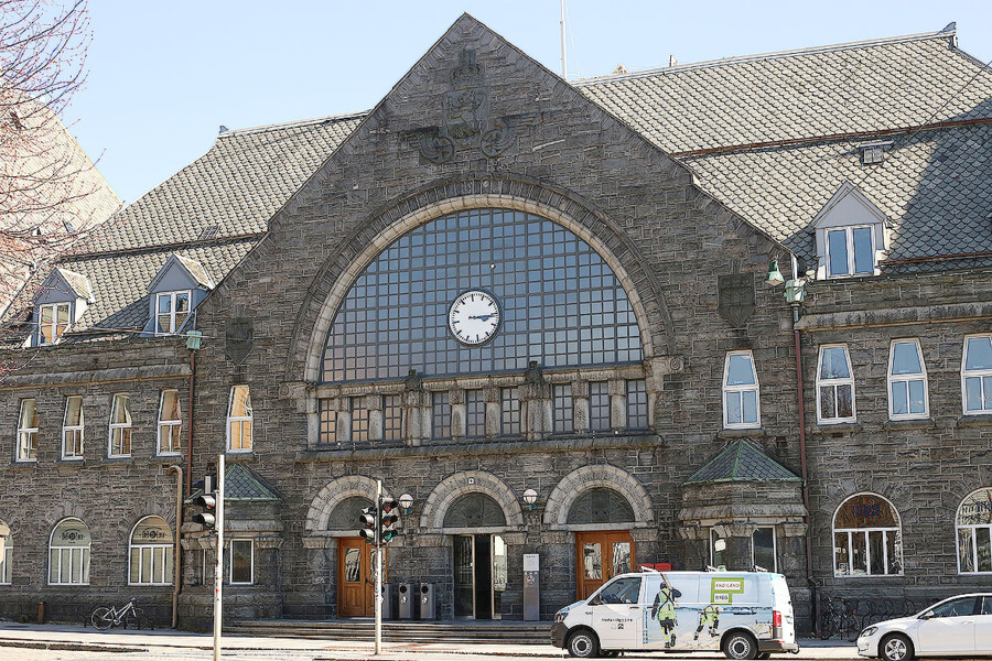 ベルゲンセントラルステーション 中央駅 LifTe 北欧の暮らし