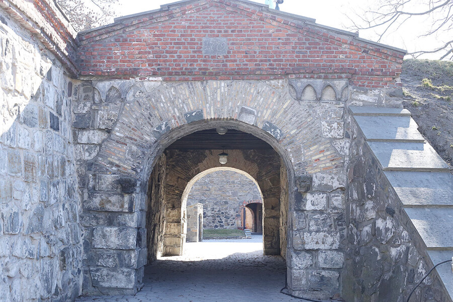 オスロ アーケシューフース城 門 LifTe 北欧の暮らし