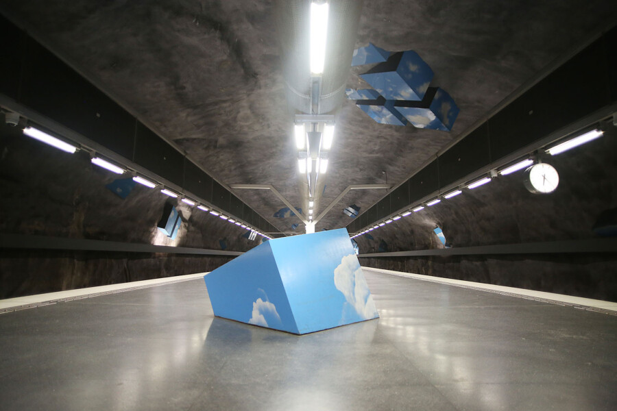 LifTe 北欧の暮らし スウェーデン ストックホルム 地下鉄 アート Solna strand駅